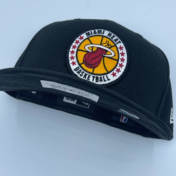 Miami Heat NBA New Era Cap Size 7 3/8 NWT Black - Picture 4 of 9